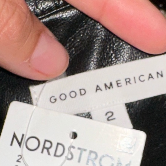 Good American - Picture 5 of 7